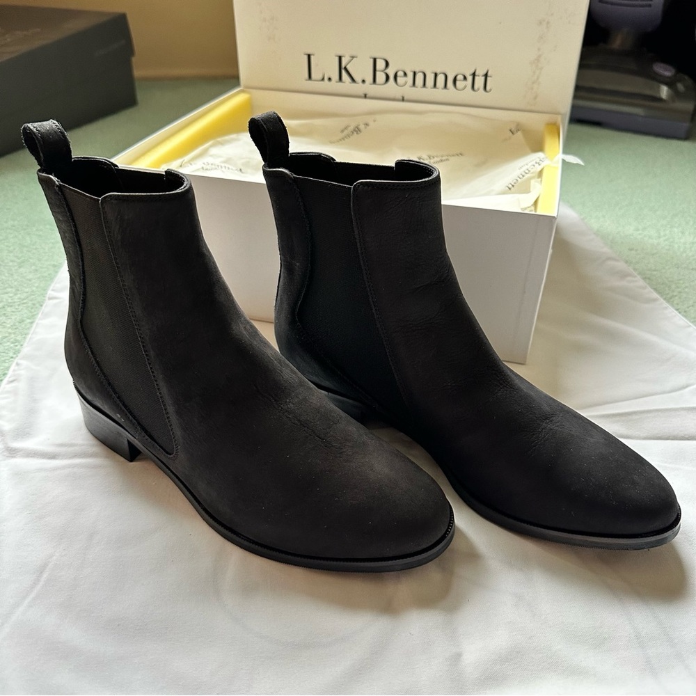 LL Bennett Ornella black ankle suede chelsea boots NWT
